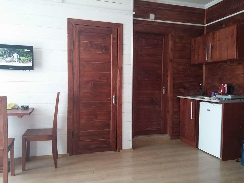 Hotel Mgzavrebi Bakoerjani Buitenkant foto